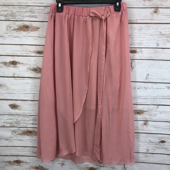 Dresses & Skirts - Pink Skirt Midi Flowy